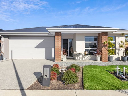 16 Hadley Street
