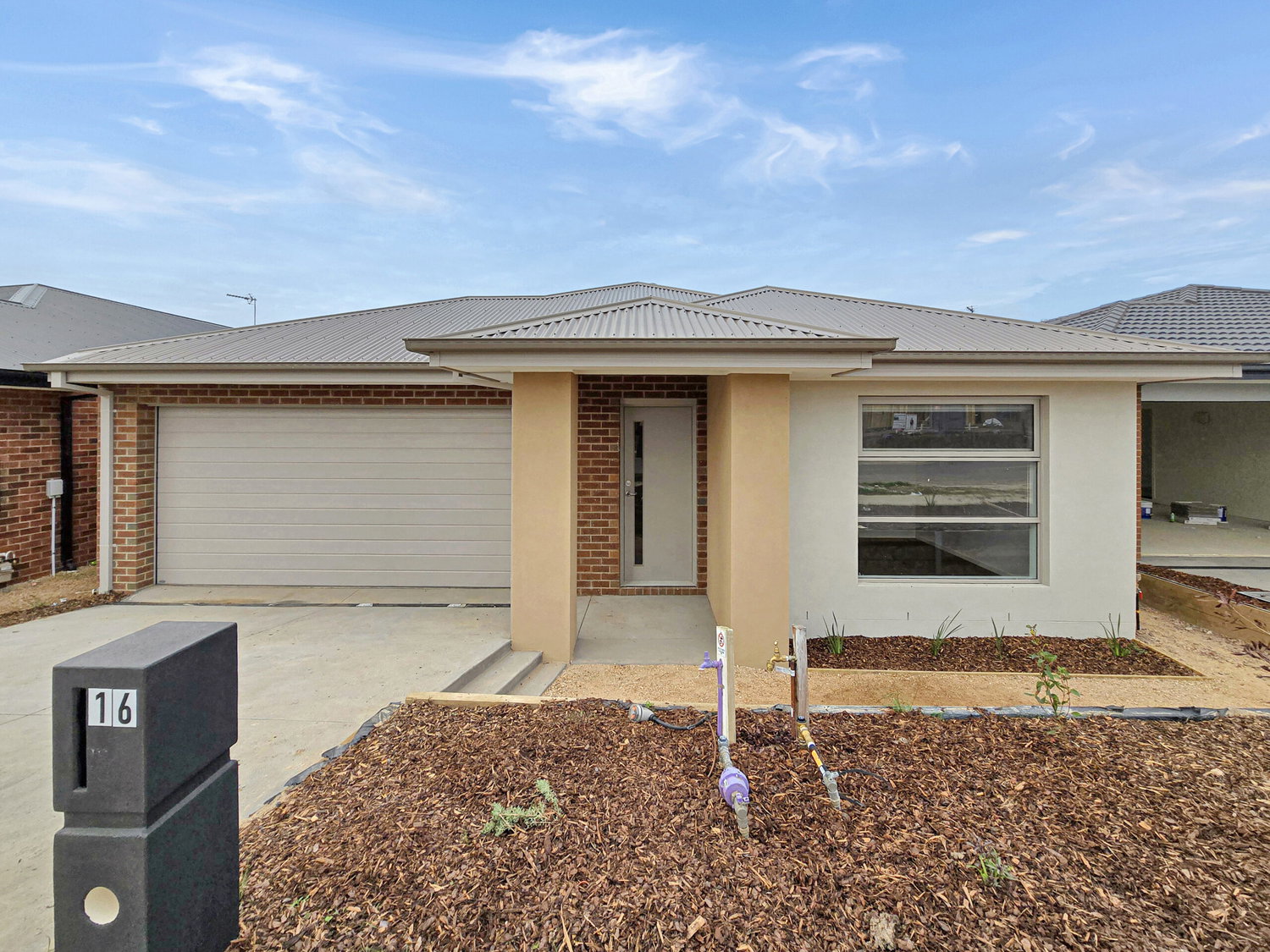 Listing image for 16 Mollyan Avenue, CHARLEMONT  VIC  3217