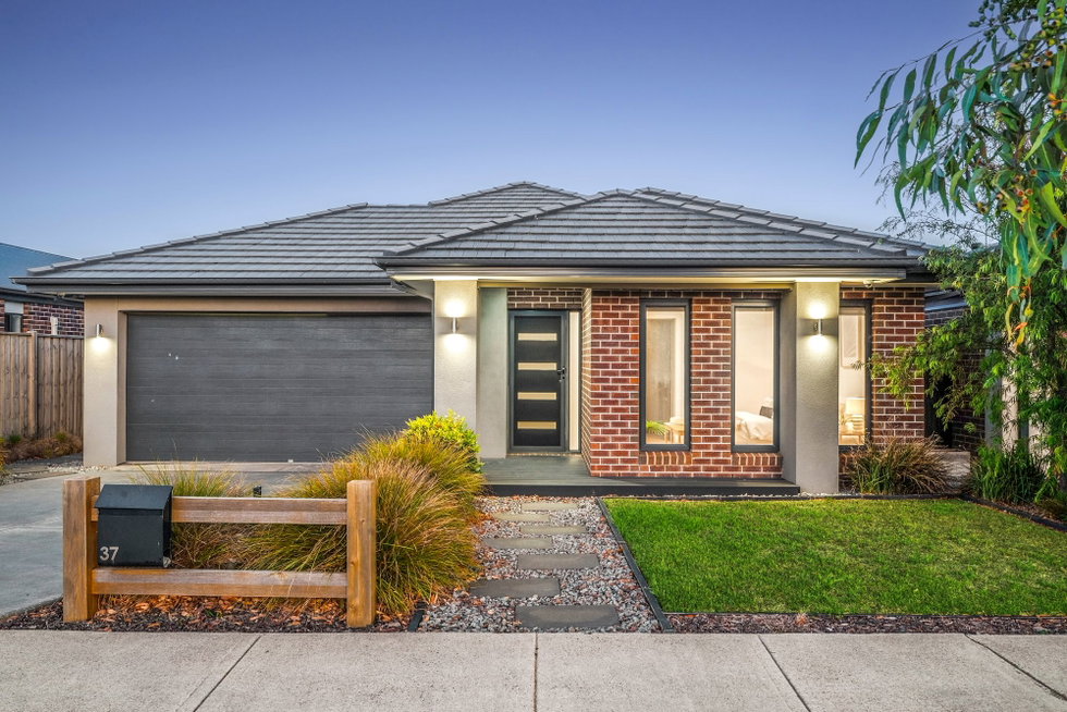 37 Ashbury Boulevard ARMSTRONG CREEK