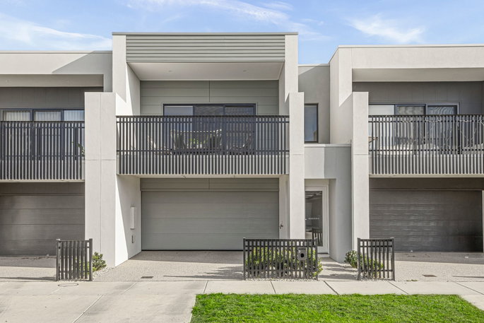 3 Beverly Way