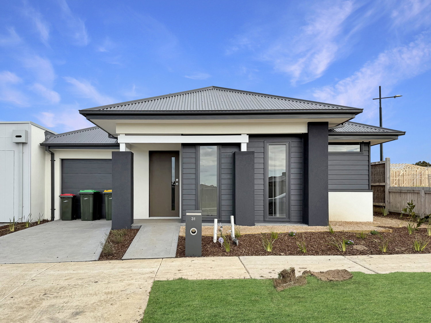 Listing image for 31 Berkeley Drive, ARMSTRONG CREEK  VIC  3217