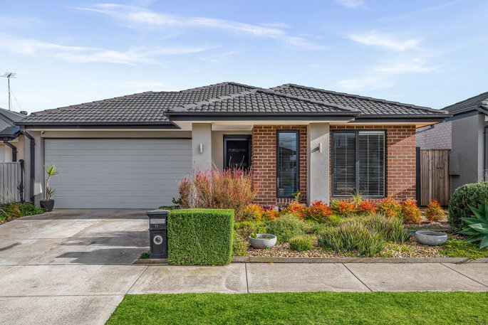 11 Honeyeater Way