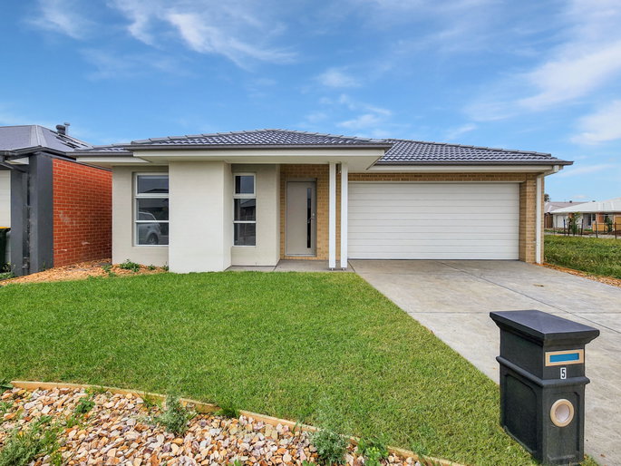 5 Codrington Street