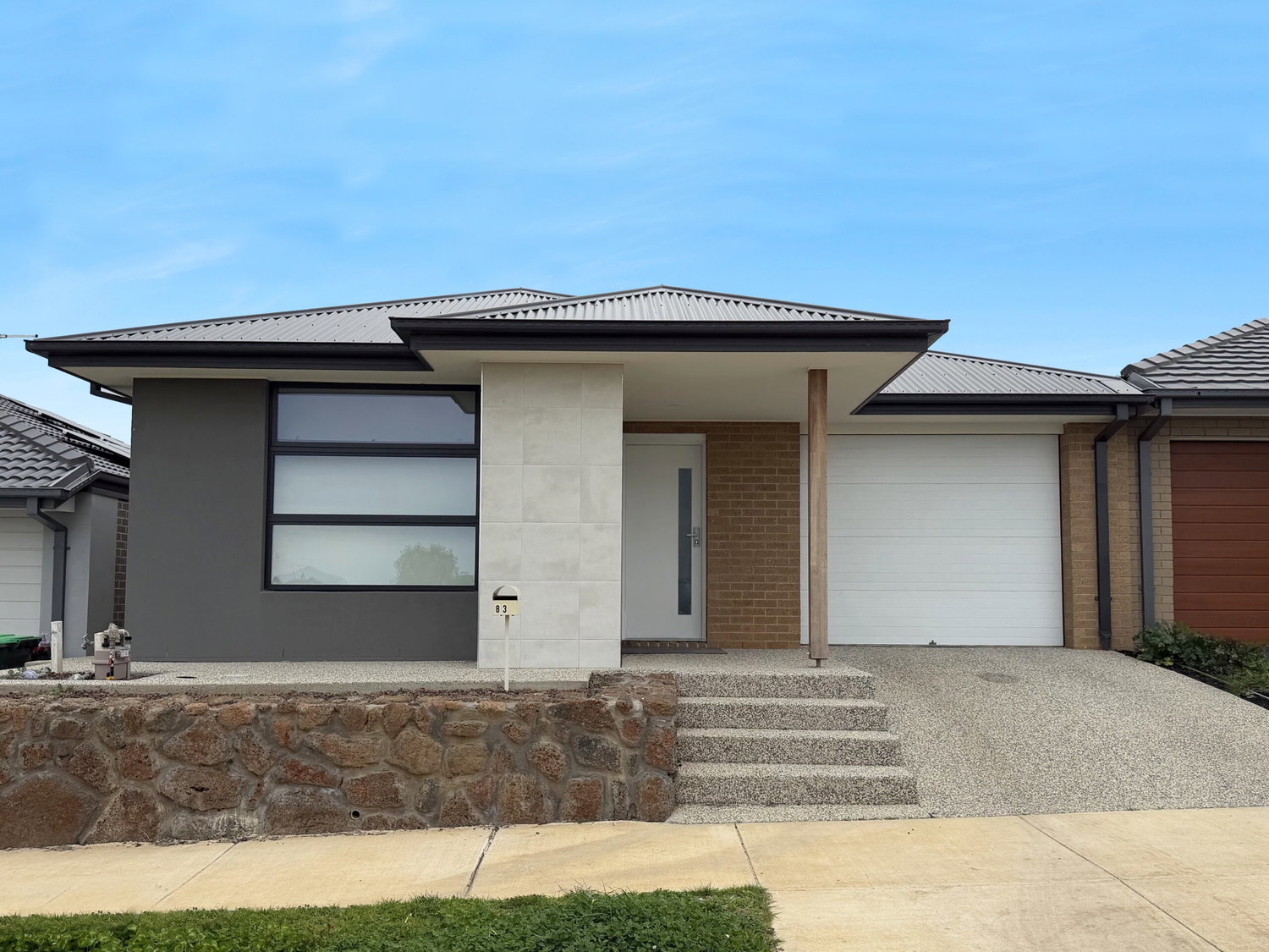 Listing image for 83 Munro Drive, CHARLEMONT  VIC  3217