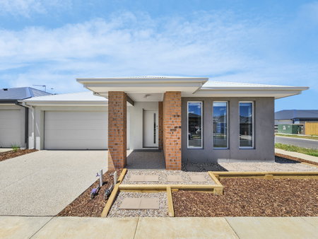 11 Supen Street