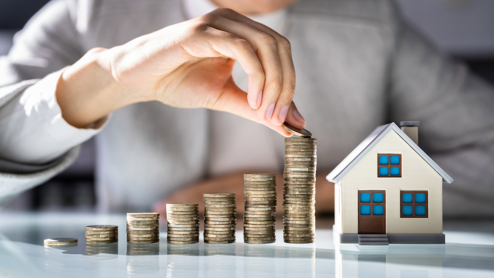 Negative Gearing vs Positive Gearing: What Investors Need to Know