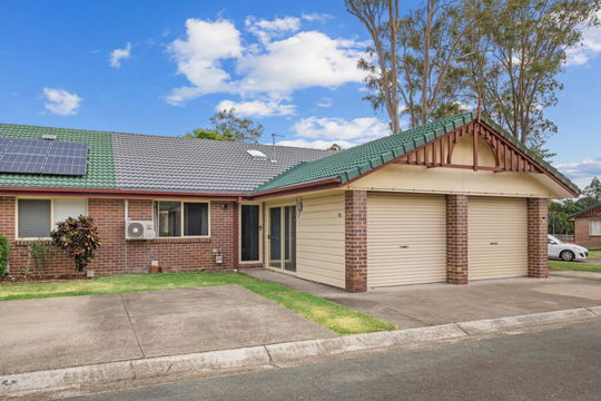 15/5 Spalding Crescent, Goodna  QLD  4300