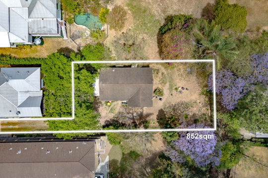 20A Norwood Street, Toowong  QLD  4066