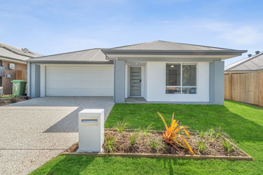 22 Flowers Drive, Coomera  QLD  4209
