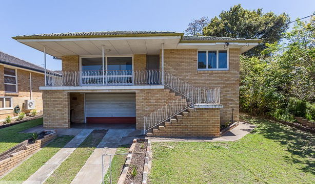 14 Euratha Street, Stafford Heights  QLD  4053