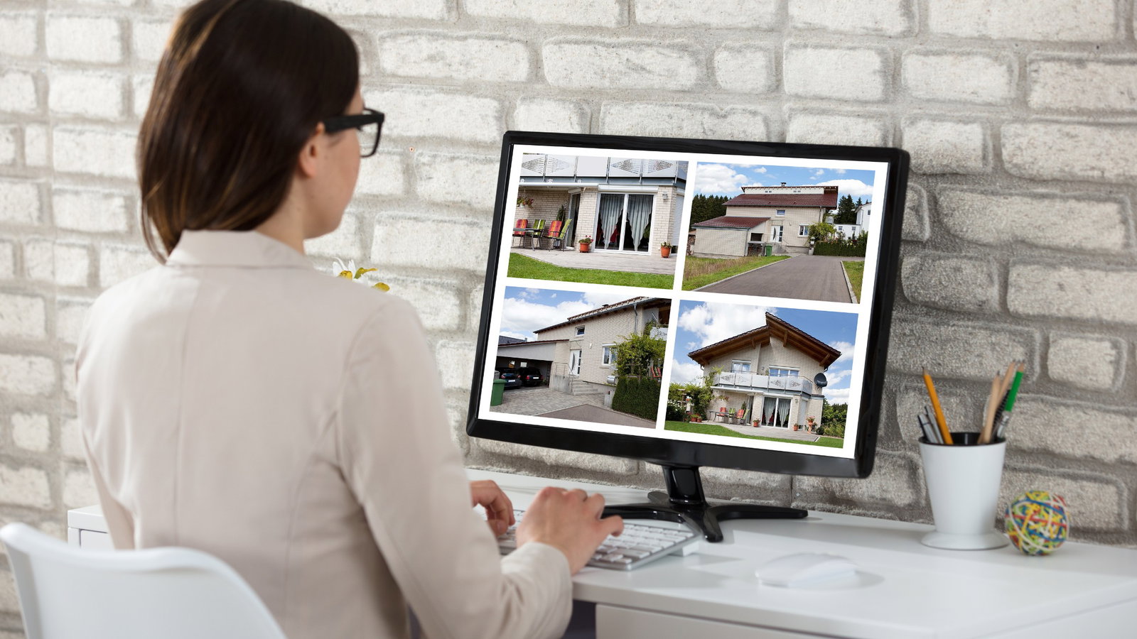Price vs. no price marketing: what buyers need to know