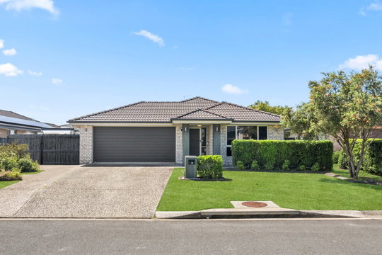 18 Reserve Drive, Caboolture  QLD  4510