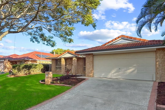 12 Dales Place, Taigum  QLD  4018