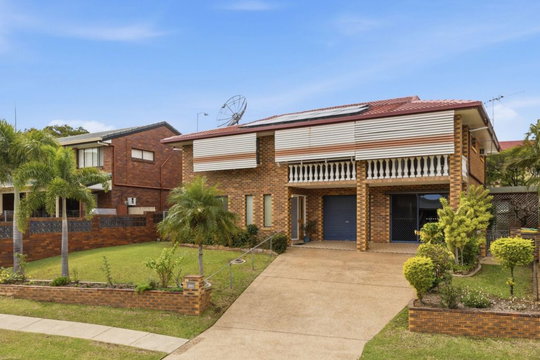 52 Floramy Street, Boondall  QLD  4034