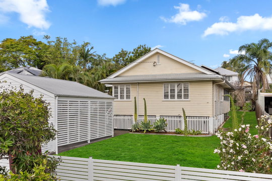 17 Benyon Street, Wavell Heights  QLD  4012