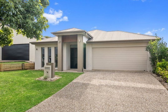 11 Eaton Close, North Lakes  QLD  4509