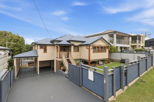 15 Sport Street, Kedron  QLD  4031