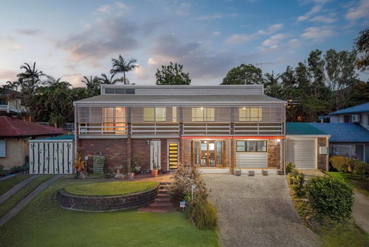 6 Sugargum Street, Aspley  QLD  4034