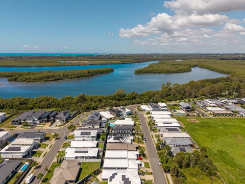 95 Shoreview Boulevard, Griffin  QLD  4503
