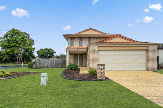 2 Sugargum Close, Bracken Ridge  QLD  4017