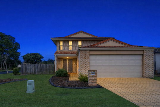 2 Sugargum Close, Bracken Ridge  QLD  4017