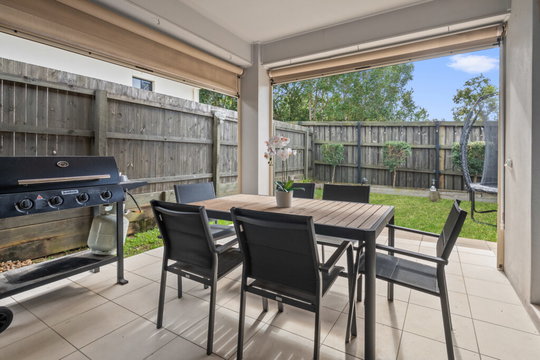 11 Eaton Close, North Lakes  QLD  4509