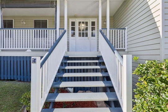4 Silverwood Court, Ferny Hills  QLD  4055