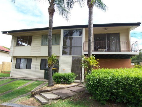 1 Beauval Street, Kedron  QLD  4031
