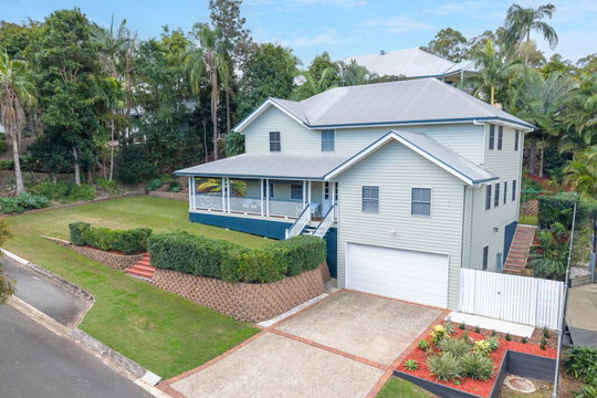 4 Silverwood Court, Ferny Hills  QLD  4055