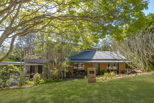1 Larwood Place, Ferny Hills  QLD  4055