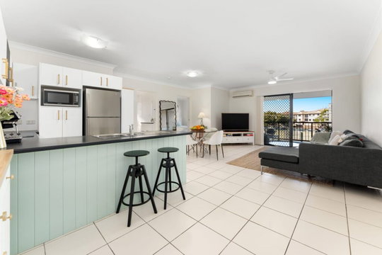 3/3 Railway Parade, Nundah  QLD  4012