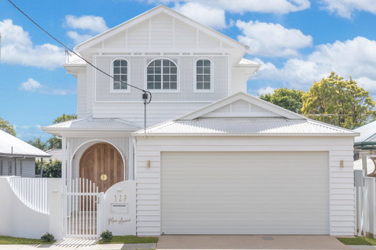 127 Main Avenue, Wavell Heights  QLD  4012