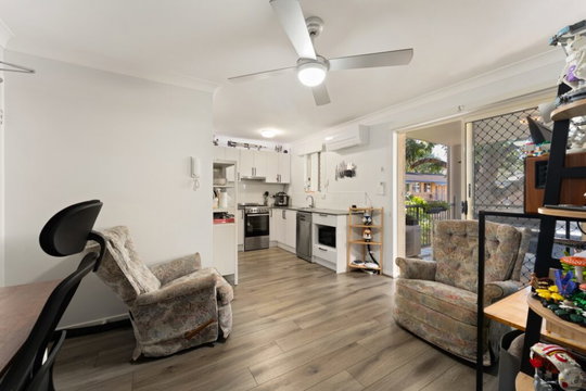 6/3 Collins Street, Nundah  QLD  4012