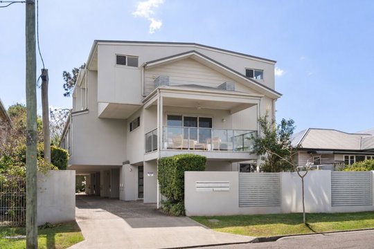 4/9 Railway Parade, Nundah  QLD  4012