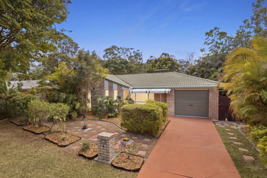 6 Daffodil Close, Zillmere  QLD  4034