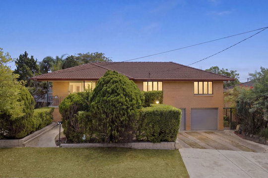 5 Wyman Street, Stafford Heights  QLD  4053