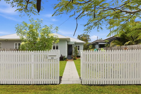 16 Alexander Street, Zillmere  QLD  4034