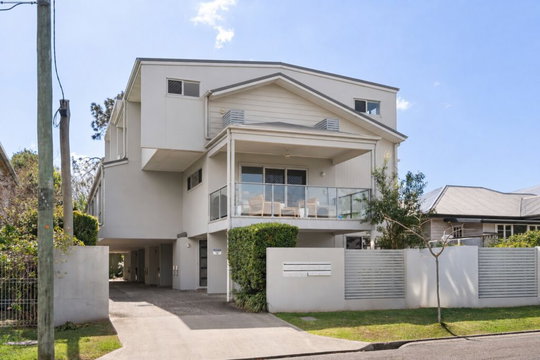 4/9 Railway Parade, Nundah  QLD  4012