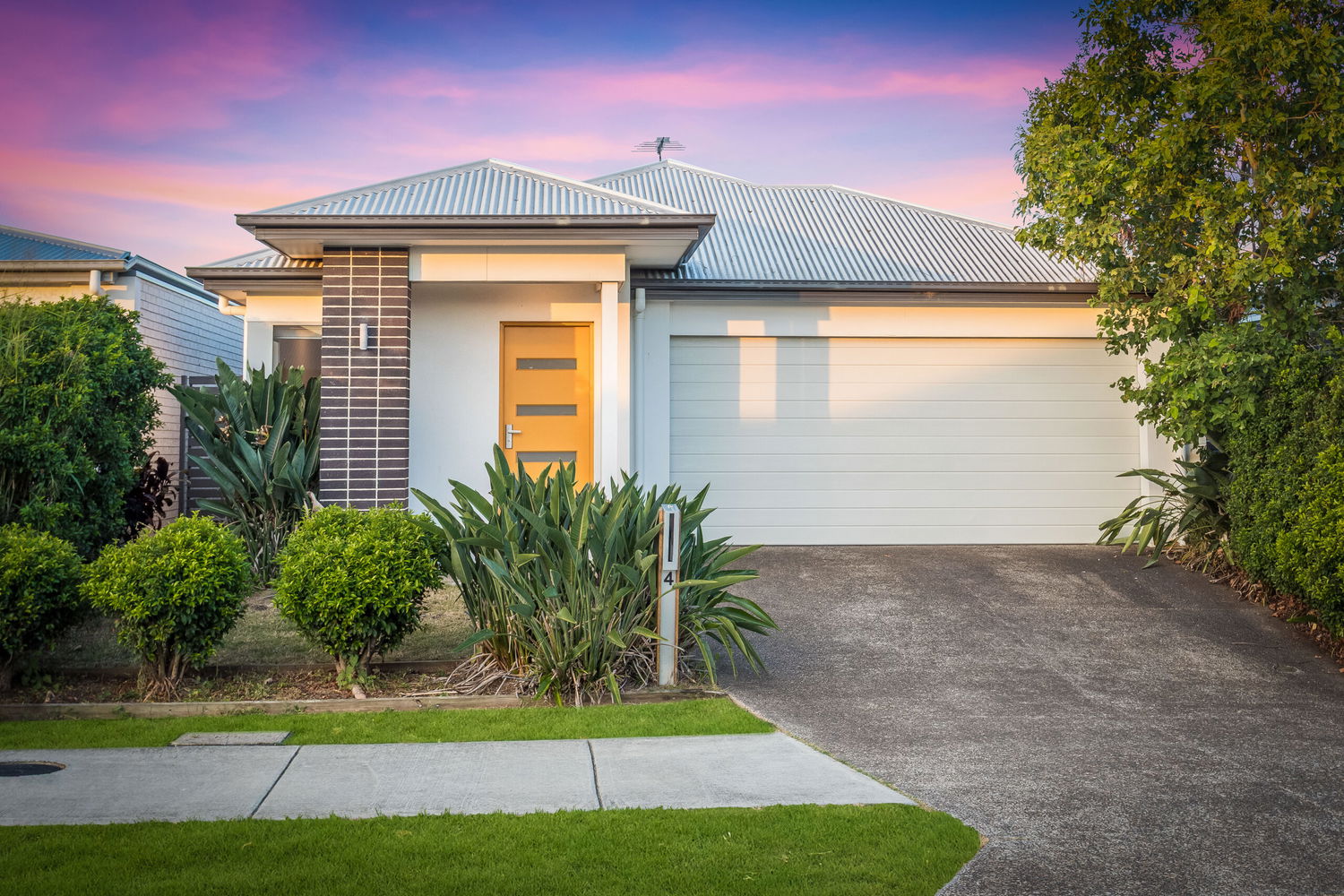 Listing image for 4 Crawford Street, Strathpine  QLD  4500