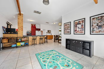 Listing image for 20 Woodhouse Circuit, CANNING VALE  WA  6155