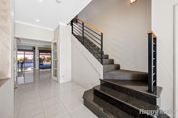 Listing image for 10 Kyle Way, CANNING VALE  WA  6155
