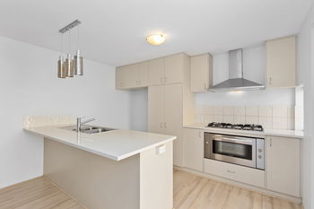 Listing image for 26 Middle Parkway, CANNING VALE  WA  6155