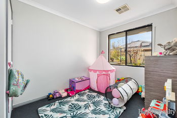 Listing image for 7 Mawson Place, HUNTINGDALE  WA  6110