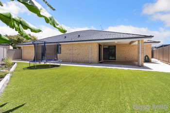 Listing image for 11 Arklow Glen, CANNING VALE  WA  6155