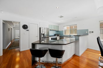 Listing image for 22 Glenariff Boulevard, CANNING VALE  WA  6155