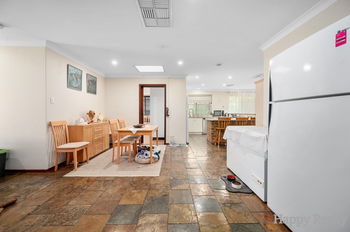 Listing image for 11 Pioneer Drive, THORNLIE  WA  6108