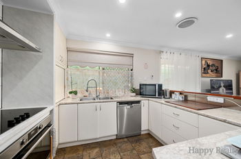 Listing image for 11 Pioneer Drive, THORNLIE  WA  6108