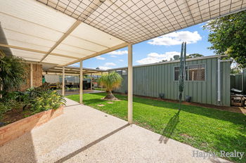 Listing image for 11 Pioneer Drive, THORNLIE  WA  6108