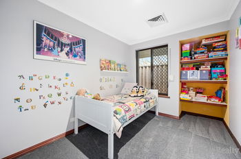 Listing image for 9 Cheyne Close, THORNLIE  WA  6108