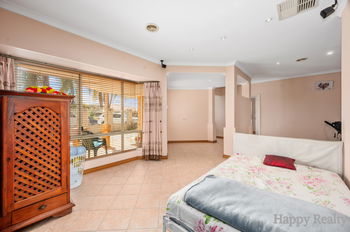 Listing image for 11 Lincoln Place, CANNING VALE  WA  6155